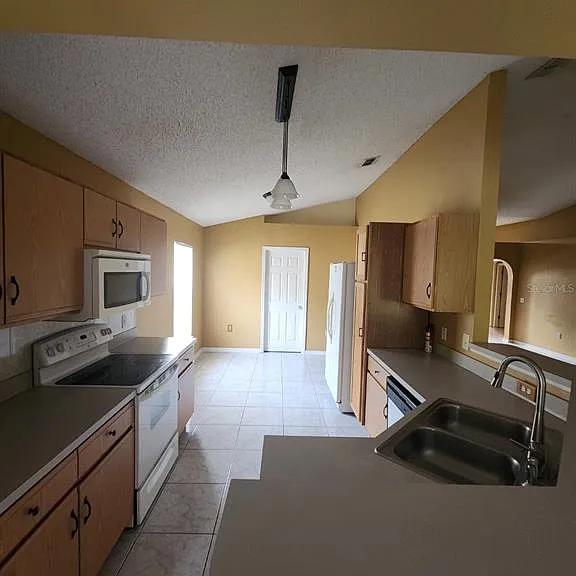 3113 Turret Dr — Photo 5