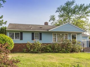16 Maurice Ave, Holmdel, NJ