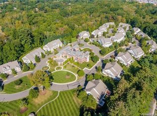 86 Goodwin Cir #86, Hartford, CT 06105