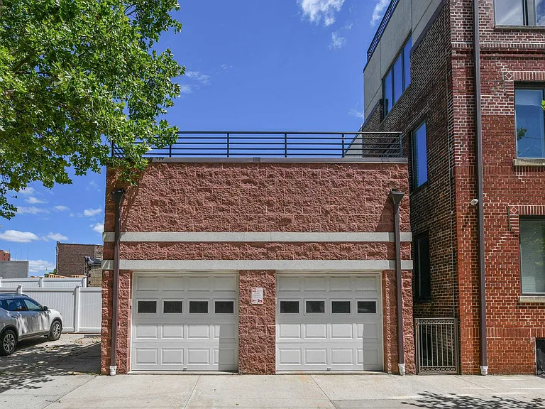 58 Giles Ave #3 — Photo 29