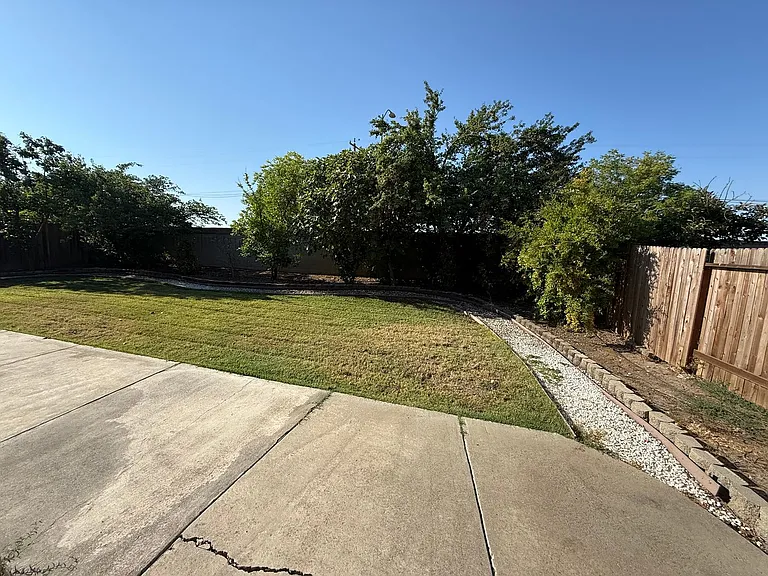 3389 Bonaire Rd — Photo 14