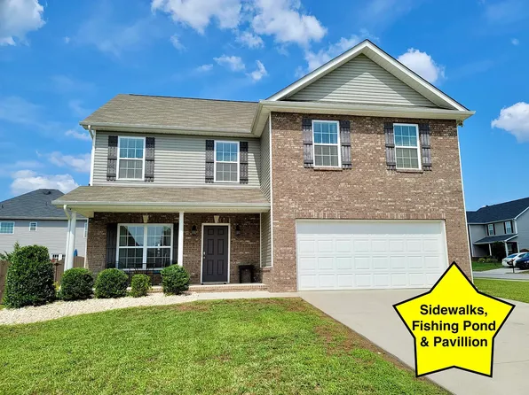 102 Scenic Yard Ln, Maryville, TN 37804