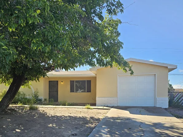 1974 Mahogany Dr, Las Cruces, NM 88001
