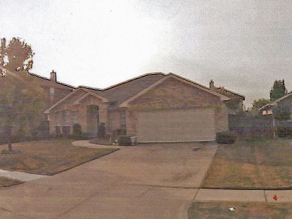 1st image of 811 Yellow Tavern Ct