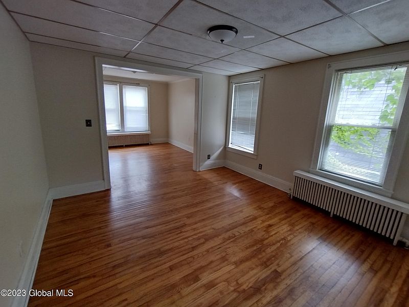 2nd image of 461 8th Avenue