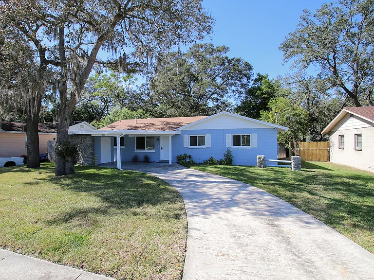 10926 N 29th Streethillsborough Country — Photo 7