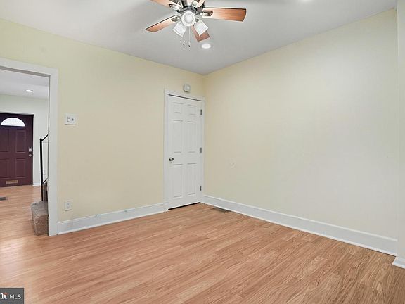 5th image of 2833 Livingston St