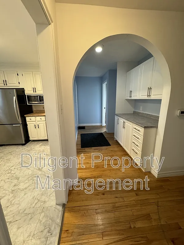 3 bed, 3.0 bath, $600 — Photo 3