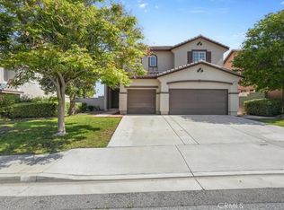 11 Plaza Avila, Lake Elsinore, CA 92532