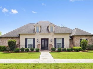 1400 Rue Des Jardin, Covington, LA 70433