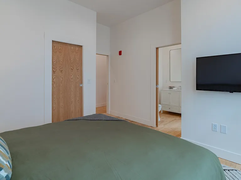 326 S Washington St #A — Photo 17