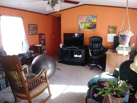 3rd image of 1229 Sherwood Dr