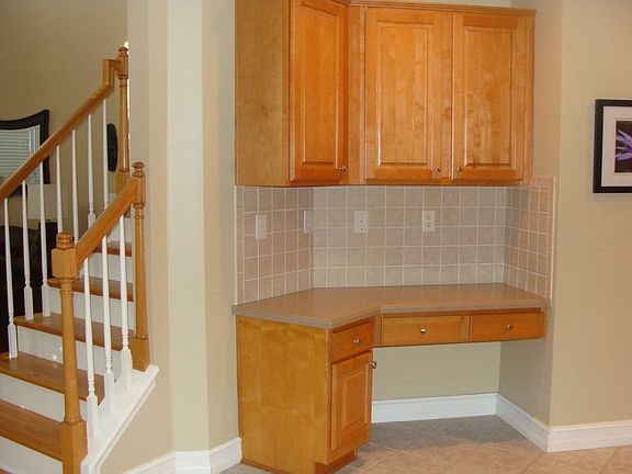4th image of 613 Sycamore Ridge Dr