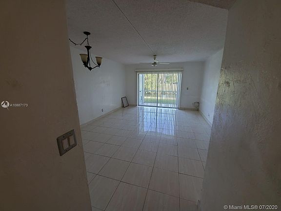 4th image of 2740 Forest Hills Blvd APT 104