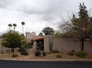 2811 E Calaveros Dr, Phoenix, AZ 85028
