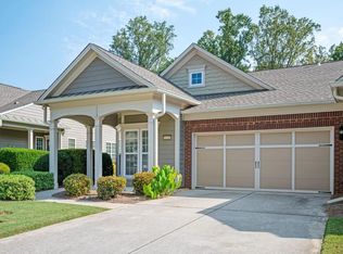 6208 Longleaf Dr, Hoschton, GA 30548