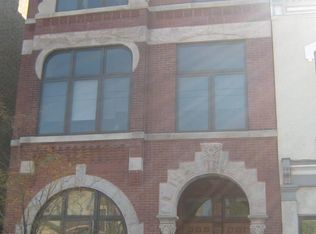 1435 W Grand Ave #1R, Chicago, IL 60642