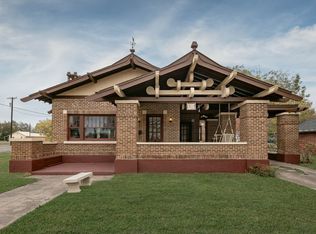 701 Pecan St, Honey Grove, TX 75446