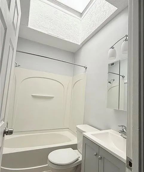 13501 Lakewood Heights Blvd #3 — Photo 14