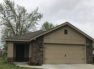 812 E Comet St, Claremore, OK 74017