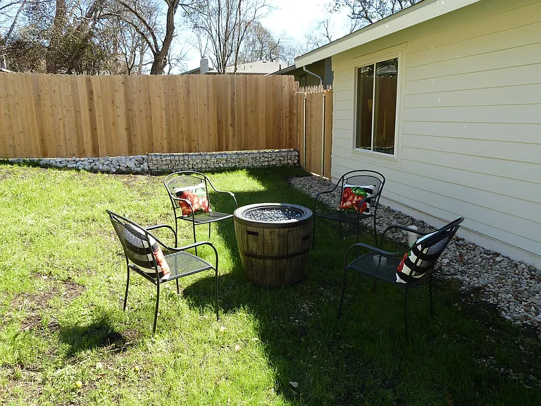 6802 La Salle Dr — Photo 34