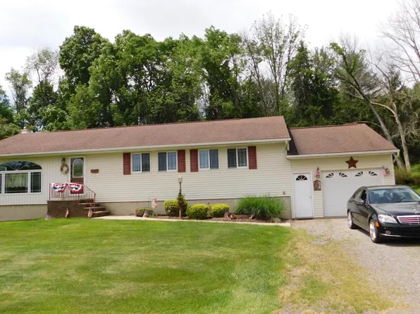 160 Sterling Ave, Dallas, PA 18612