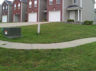 148 Darby Woods Ct, Radcliff, KY 40160