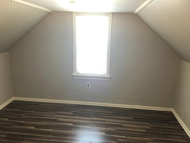 203 Lear Rd — Photo 8