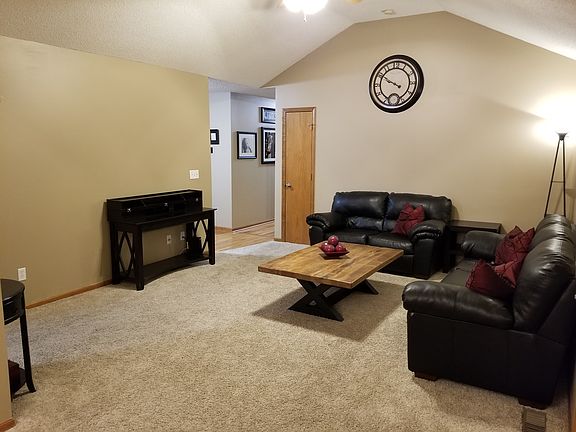 4th image of 2605 Mayfair Dr