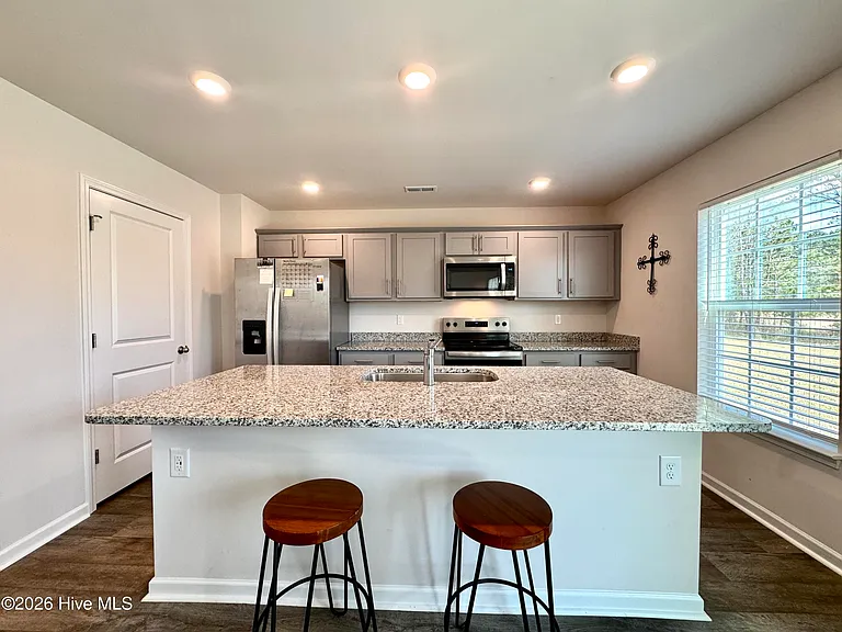 4017 Calabash Ct — Photo 5