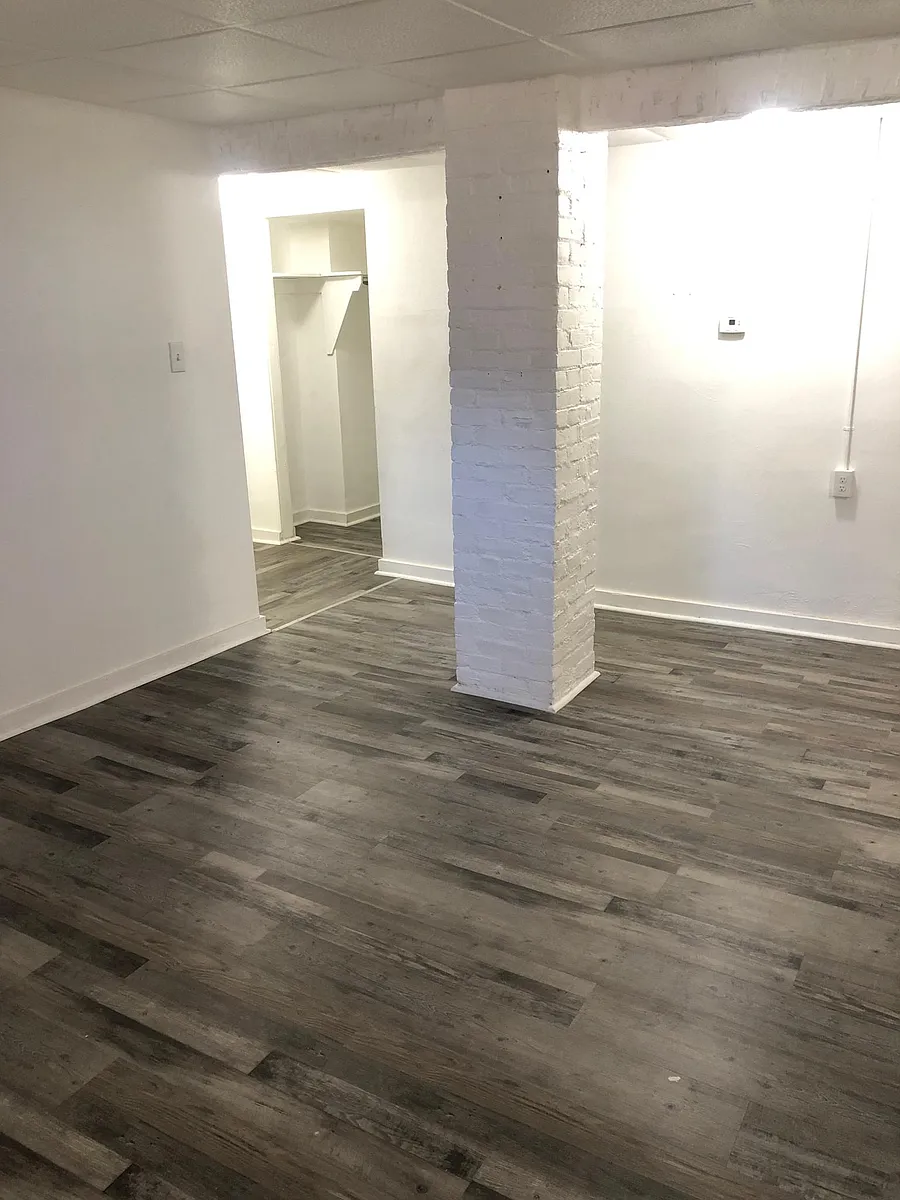 Building Photo - 771 Bryn Mawr Rd #BASEMENT