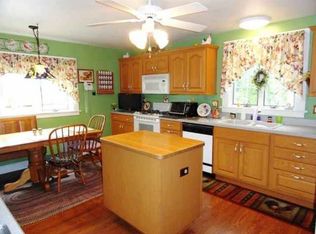 831 Cherry St, Findlay, OH 45840