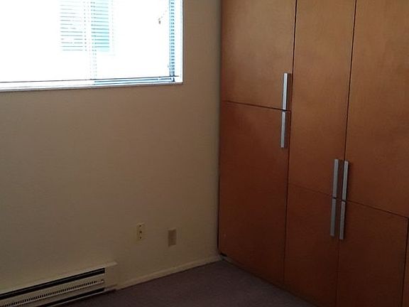 4th image of 2339 Franklin Ave E APT 201