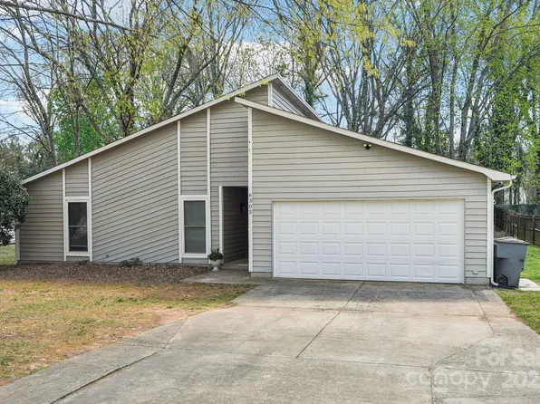 6305 Hanna Ct, Charlotte, NC 28212