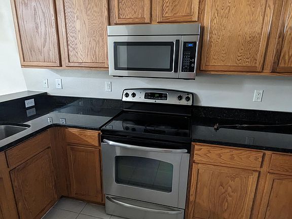 2nd image of 2611 Buckhorn Preserve Blvd