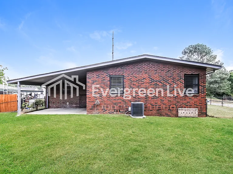 1542 Conley Rd — Photo 10