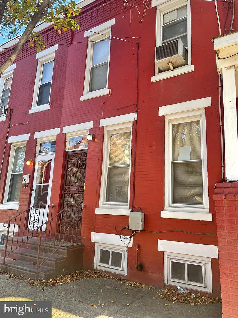 606 West St photo 1