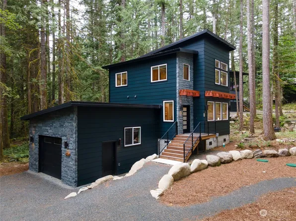 7467 Canyon View Drive, Deming, WA 98244