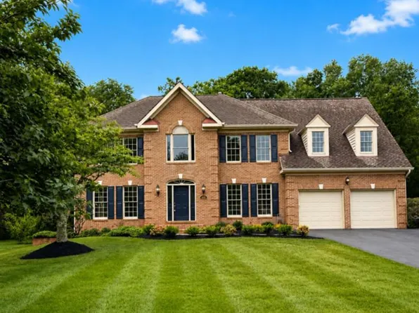 13013 Grey Friars Pl, Herndon, VA 20171