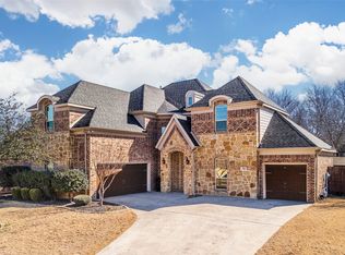 704 Elm Creek Cir, Mansfield, TX 76063