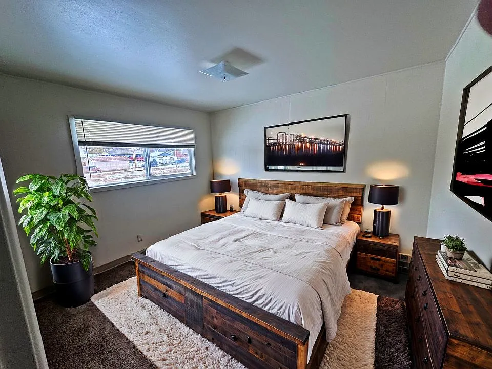 2 bed, 1.0 bath, $995 — Photo 4