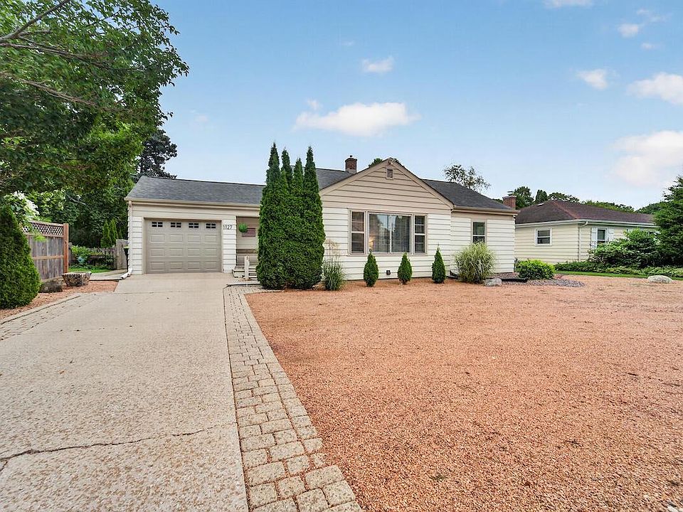 1st image of 1127 W Colonial DRIVE
