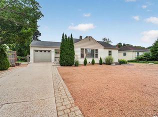 1127 W Colonial DRIVE, Mount Pleasant, WI 53405