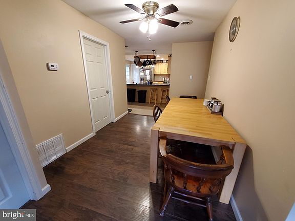 5th image of 319 Hunter Blvd