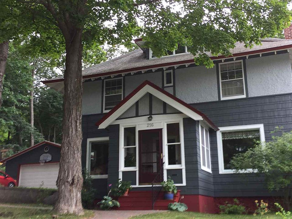 1st image of 216 Clark St