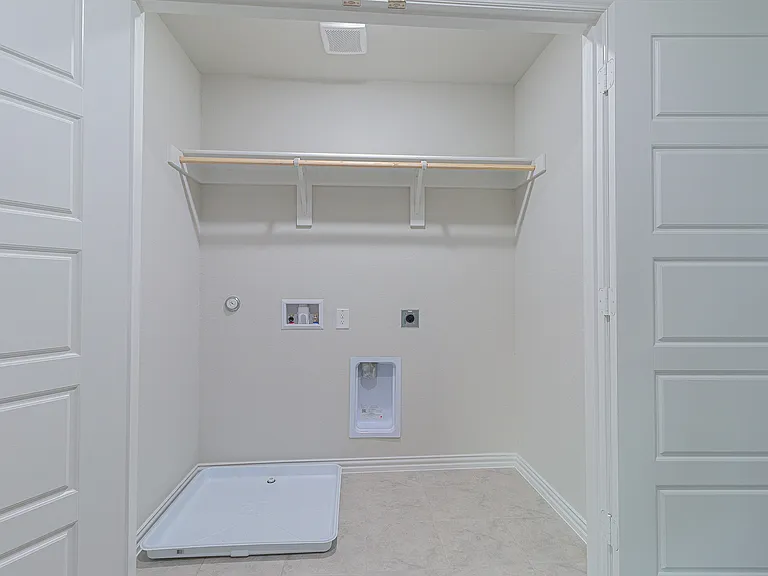 1544 Homeplace Cir — Photo 32