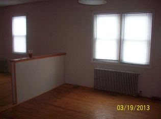 33 Silver Lake Ave, Providence, RI 02909