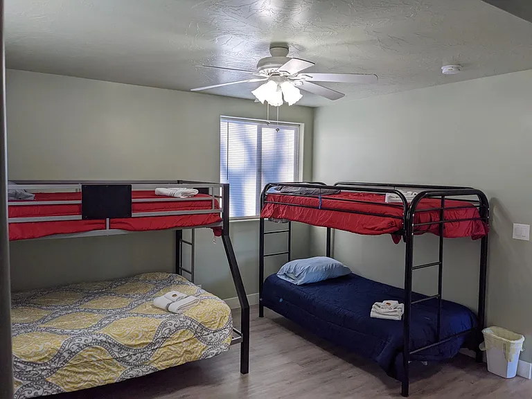 785 W Carter Dr — Photo 10