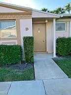 2556 Dudley Dr E #D