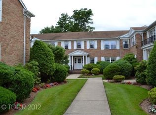 364 E Ridgewood Ave APT 3, Ridgewood, NJ 07450